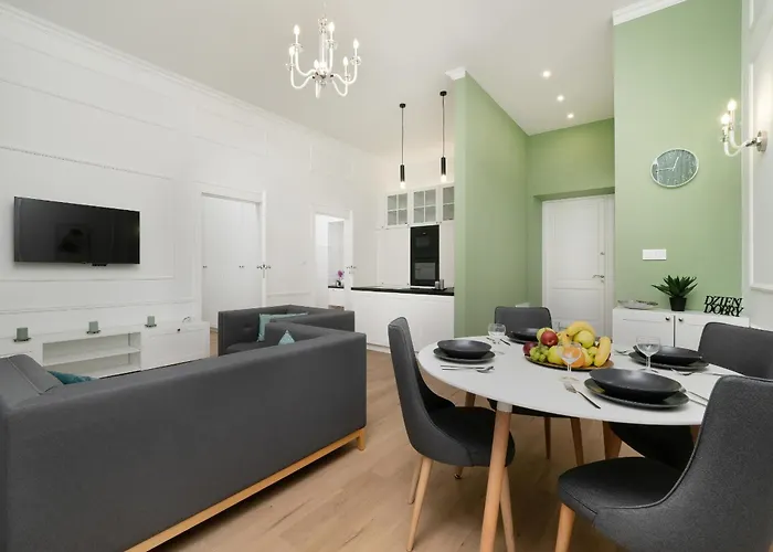 Apartamento Sage Piotrkowska In By Renters *