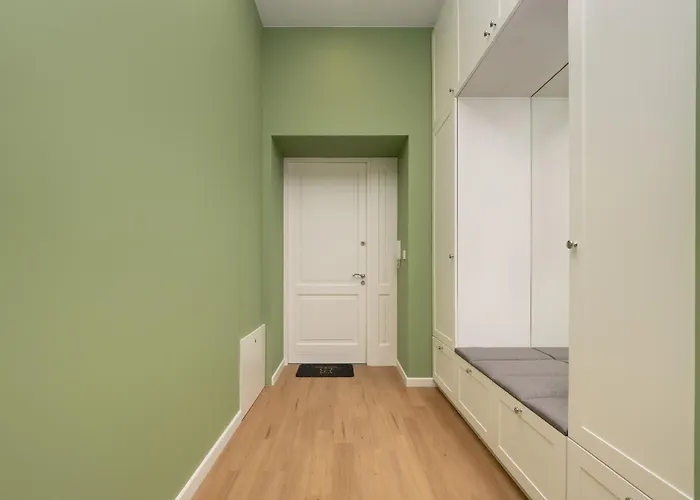 Sage Piotrkowska In By Renters * Łódź